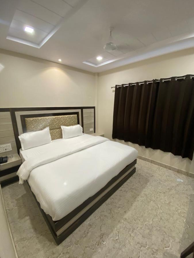 Hotel Blue Sky Haridwār Exterior foto